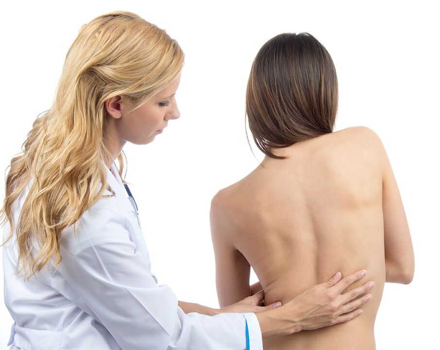 visita ao médico por dor nas costas
